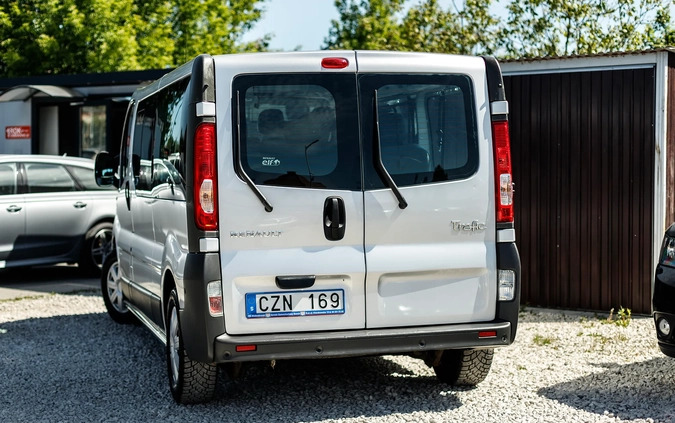 Renault Trafic cena 58900 przebieg: 218000, rok produkcji 2014 z Sandomierz małe 667